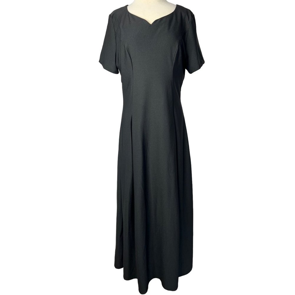 South Eastern Performance Apparel Women's Size XL Black Maxi A Style Short Sleev